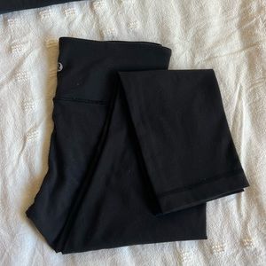 LULULEMON CROP LEGGING